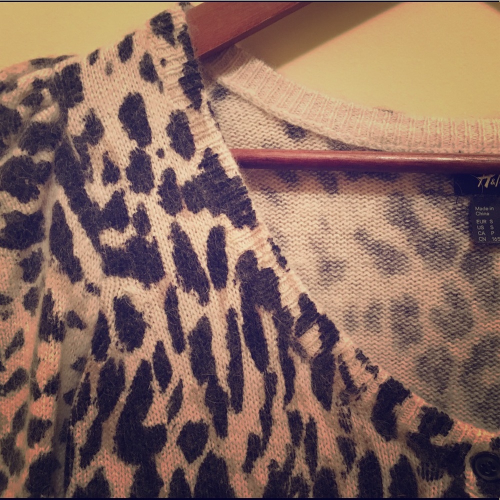 animal print H&M fitted cardigan sweater